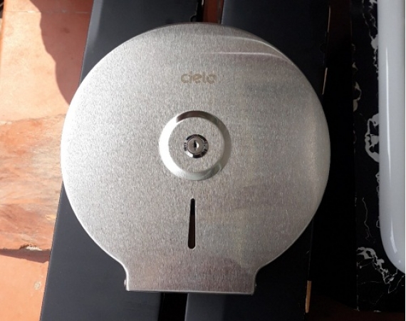 Hộp đựng giấy vệ sinh loại lớn Cielo LK532-S (Inox 304 mờ)