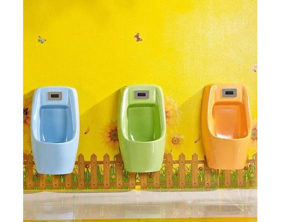 Tiểu nam cảm ứng trẻ em nhiều màu sắc TN203
